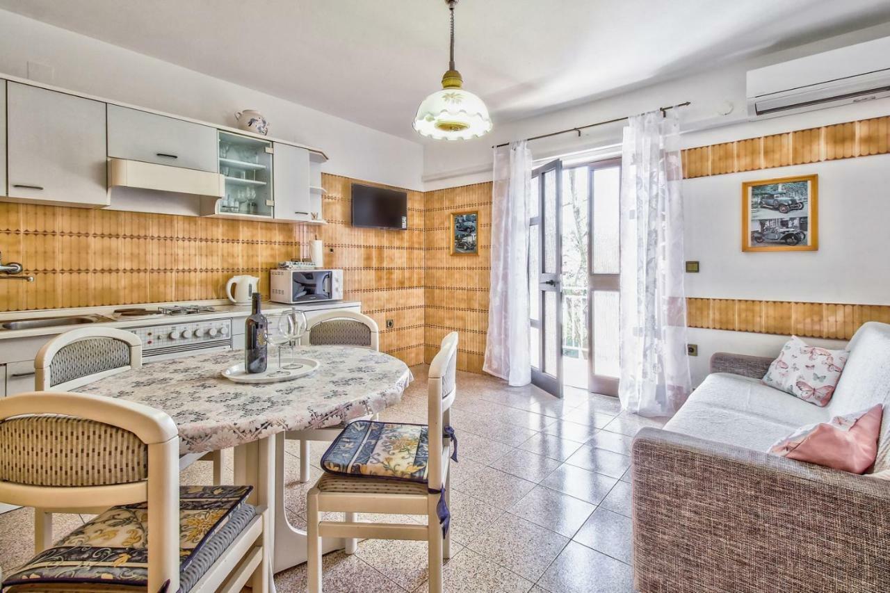 Gino House With Apartments Savudrija Esterno foto